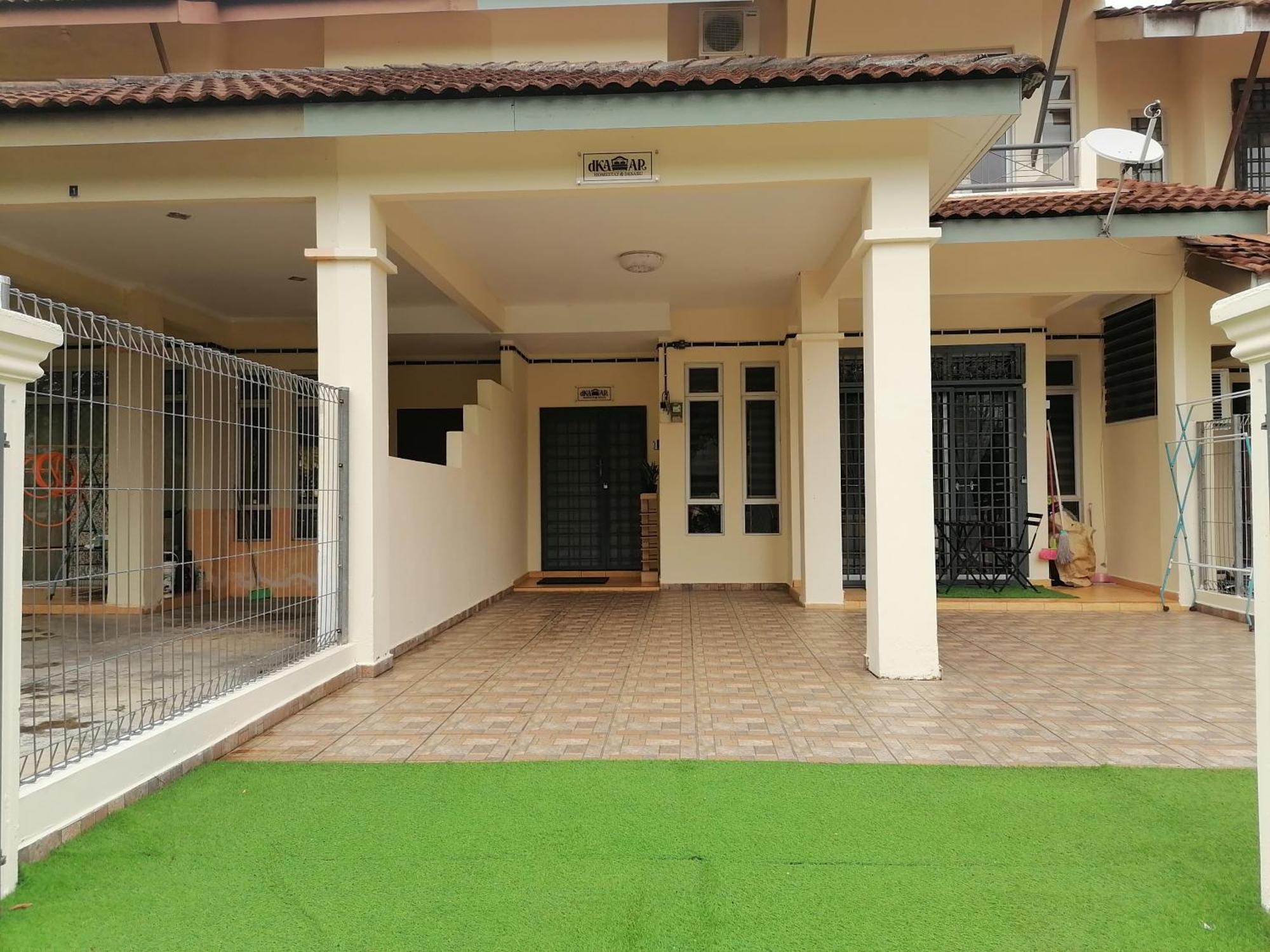 Dkamar Homestay At Desaru, Fully Aircond, Wifi, Coway, Street View 4 Min To Desaru Beach Kangkar Chemaran Exterior photo